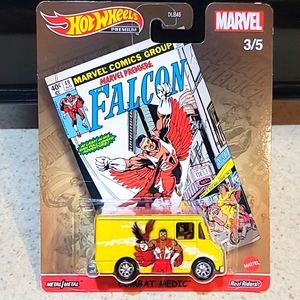 Hot Wheels Premium Marvel Pop Culture Combat Medic